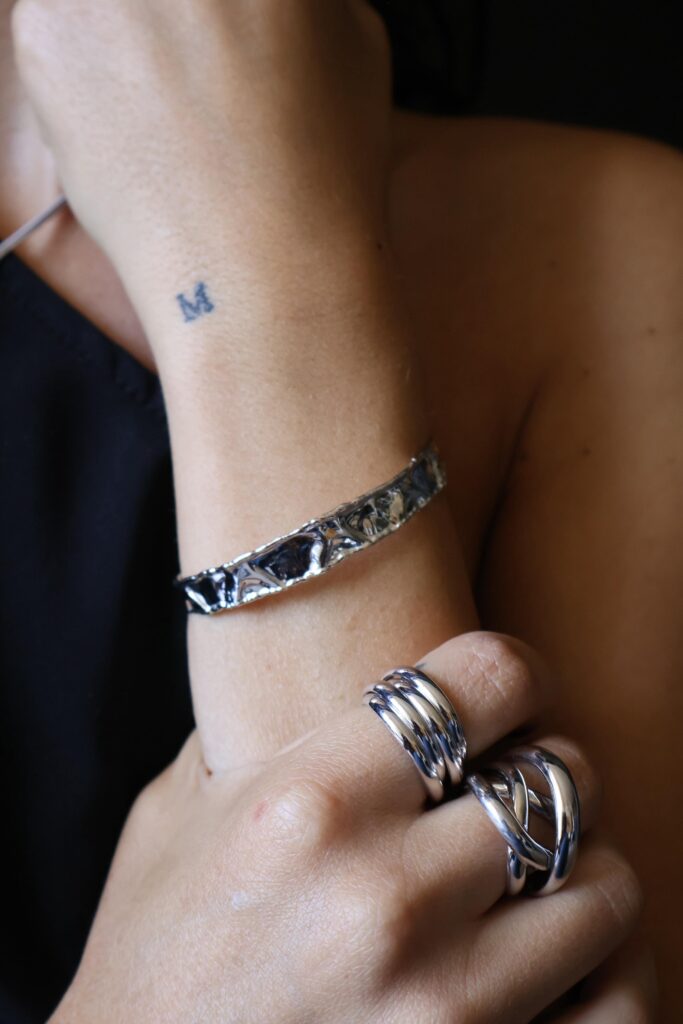 Anillo plata abierto cuatro argollas