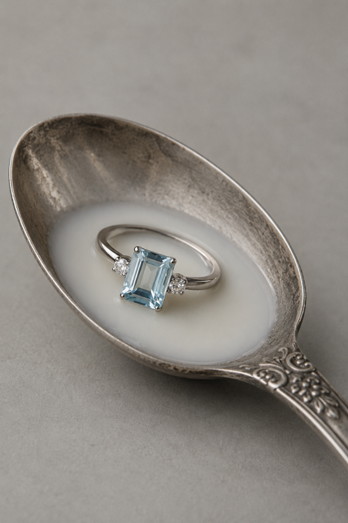 Anillo Oro/Agua Marina y Brillantes
