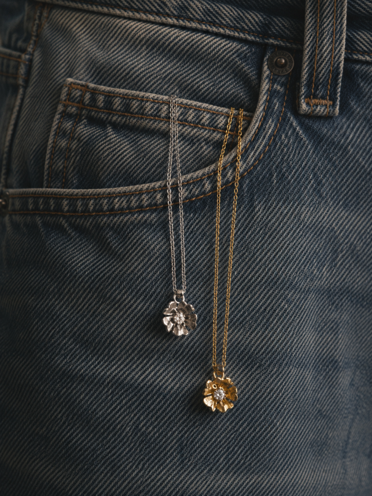Collar Plata Flor con Circón