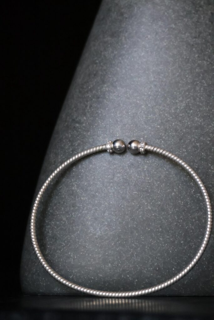 Pulsera/Esclava Plata Rigida Bolita Circones