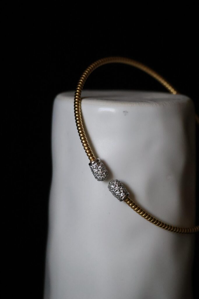 Pulsera/Esclava Plata Baño Amarillo Rigida Bolita Ovalada Circones
