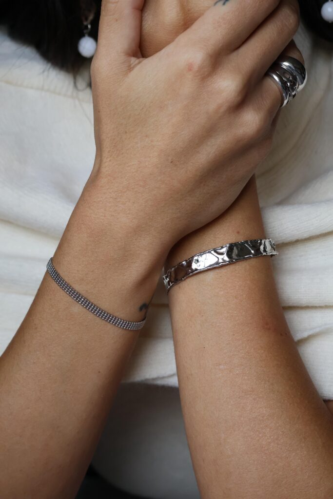 Pulsera Plata Tejida con Bolitas
